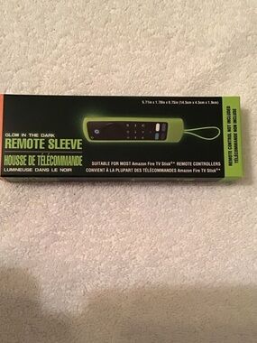 Glow-in-the-Dark Remote Sleeve - Neon Green